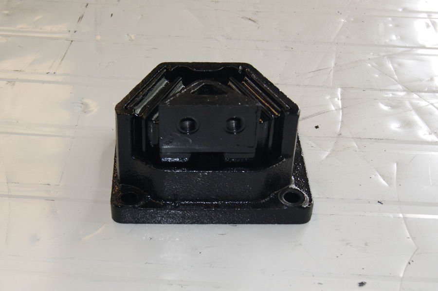 陜汽發(fā)動機懸置軟墊DZ95259590088