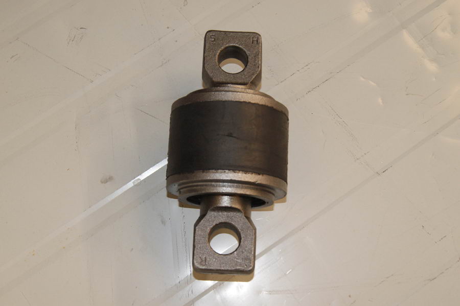 推力桿膠芯100*72*152Ф25